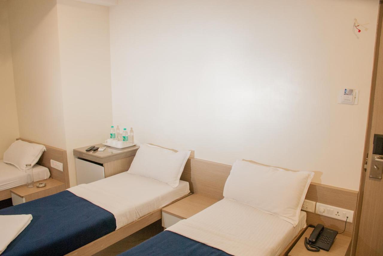 City Hotel Mumbai Exterior foto