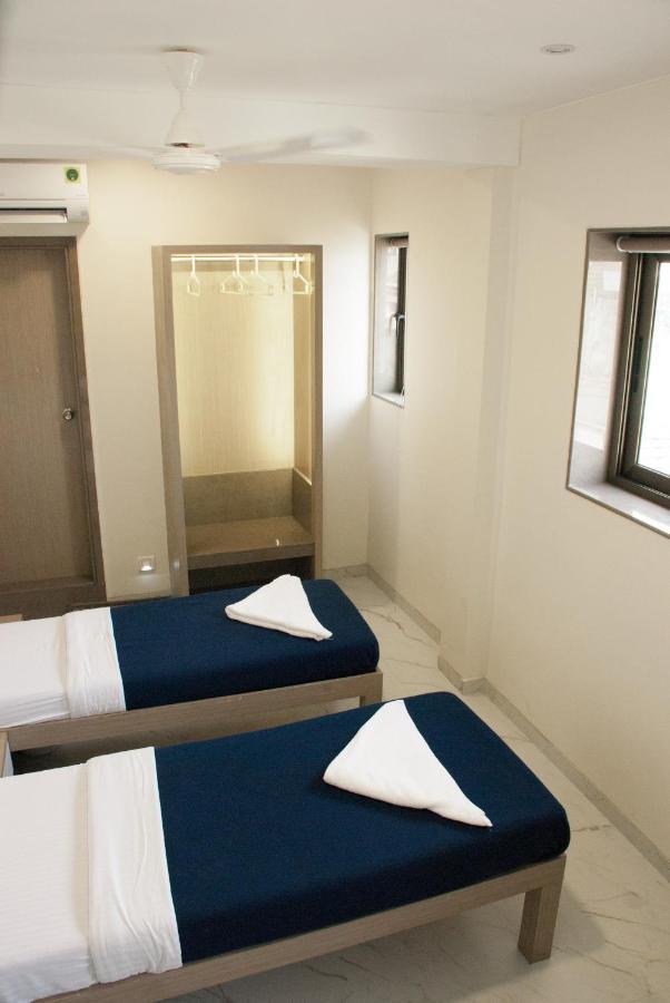 City Hotel Mumbai Exterior foto